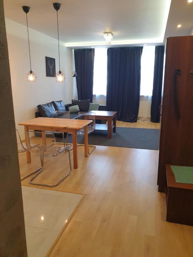 Apartamenty Rynek Lezajsk Buitenkant foto